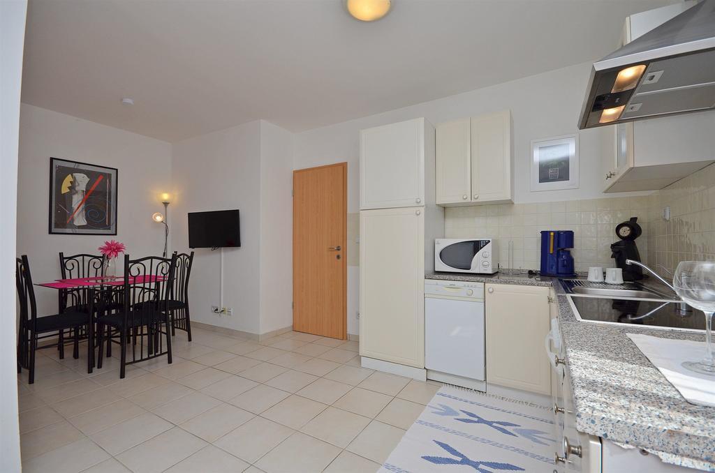 Apartments Danica Vodice Bagian luar foto