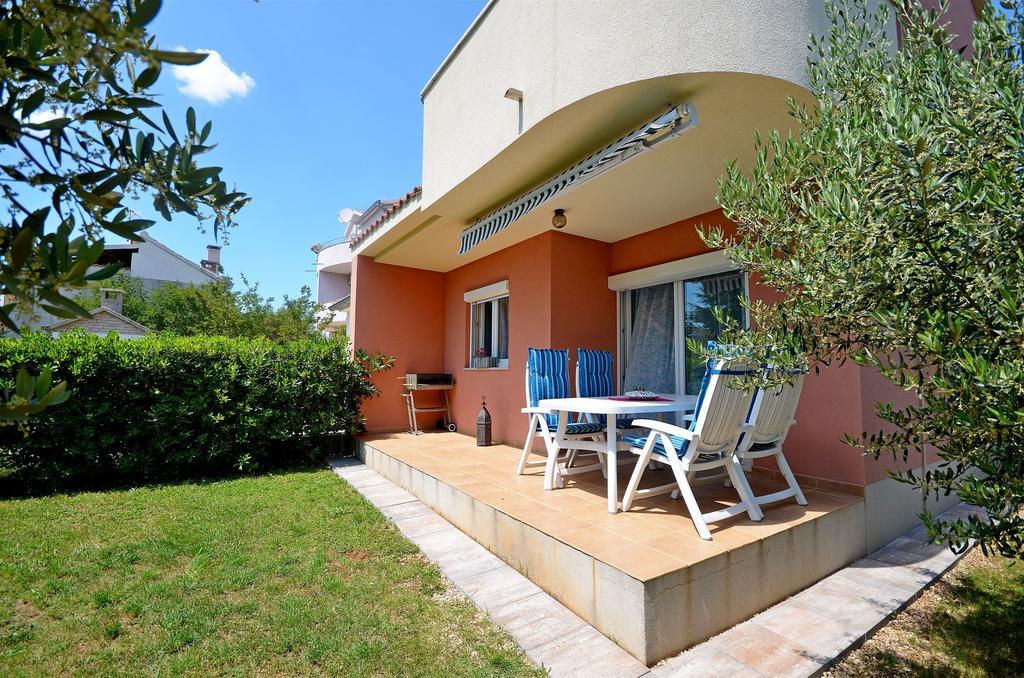 Apartments Danica Vodice Bagian luar foto